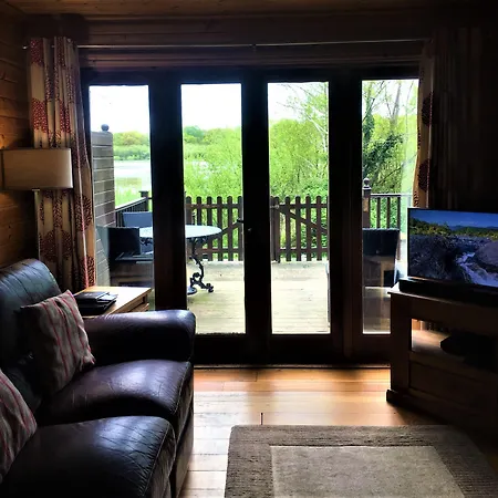 The Tranquil Otter Hotel