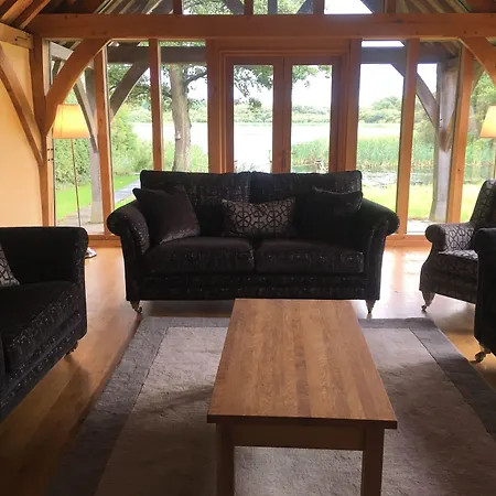 The Tranquil Otter Hotel