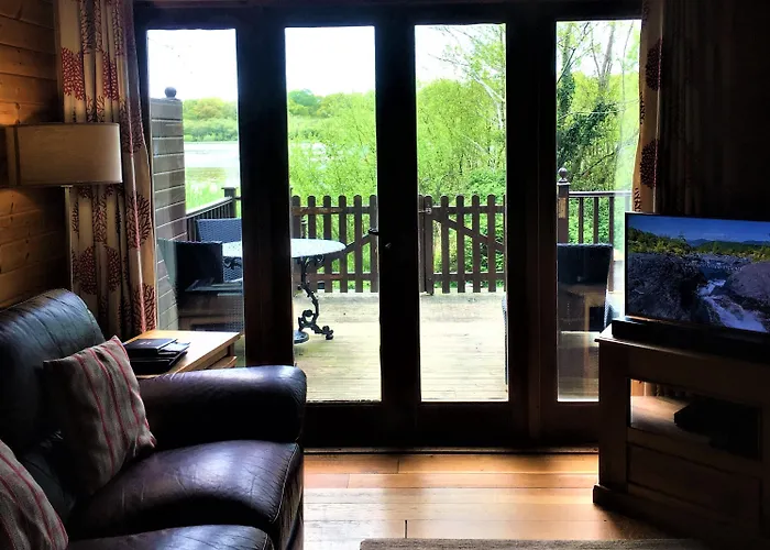 The Tranquil Otter Hotel